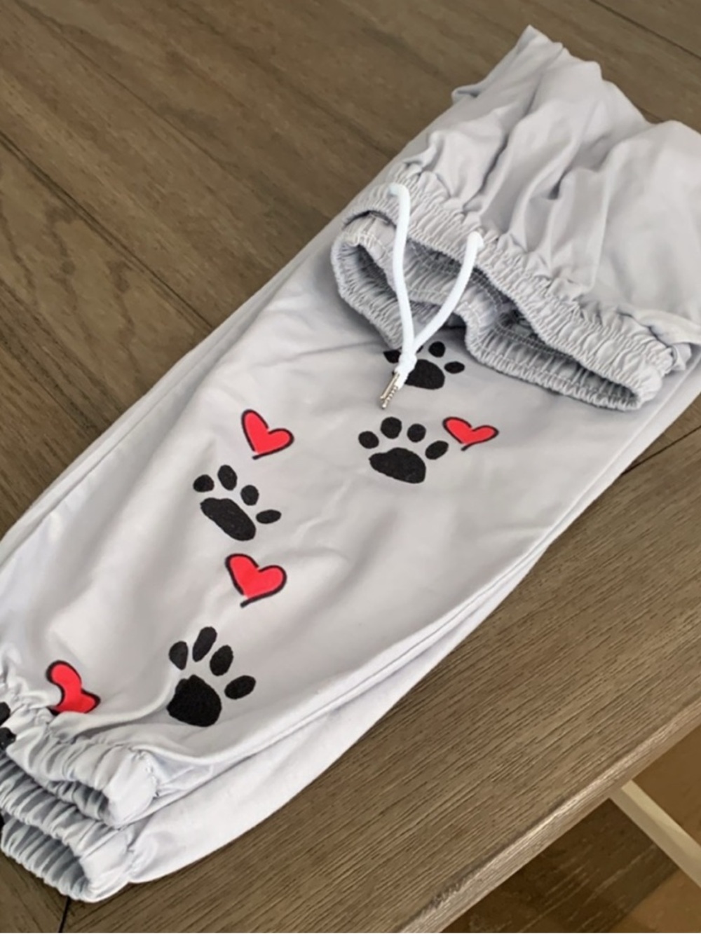 🕊️Joggers with Paw Prints & Red Hearts - Picture 2 of 8